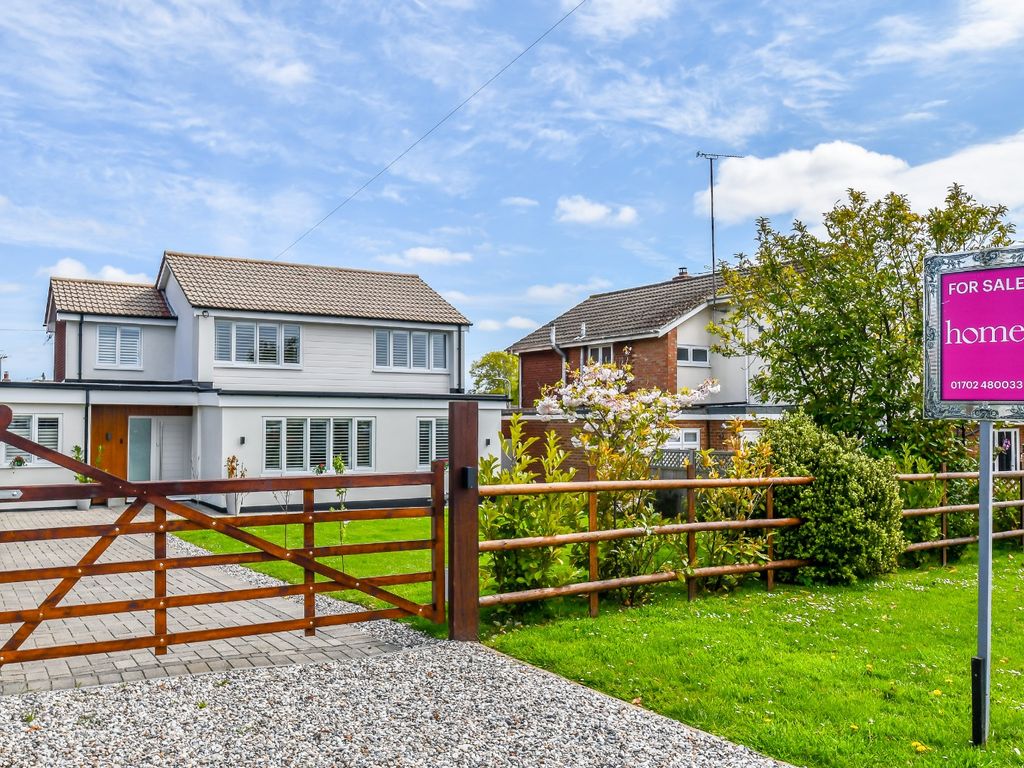 4 bed detached house for sale in Rayleigh Road, LeighOnSea, Essex SS9