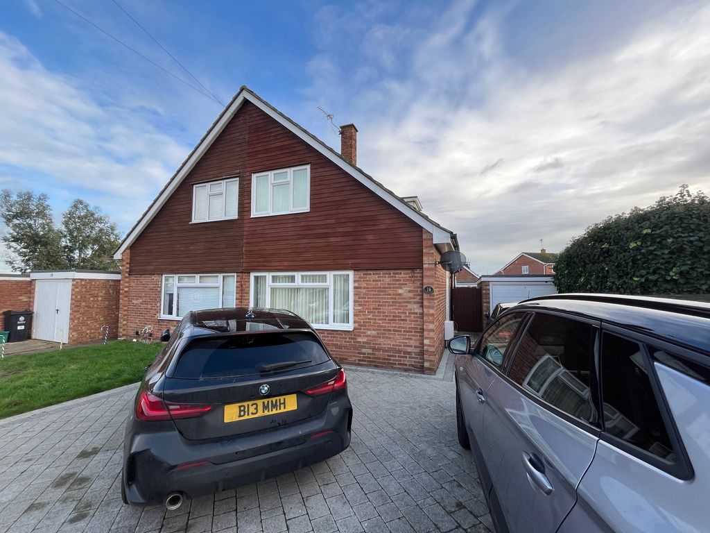 3 bed semidetached house for sale in Thorpe Road, ClactonOnSea CO15