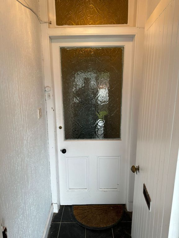 2 bed flat for sale in Dalrymple Street, Girvan KA26, £35,000 Zoopla