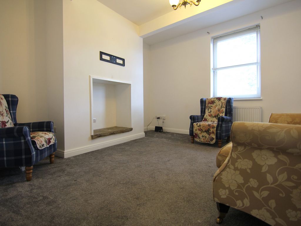 2 bed terraced house to rent in Ashton Hill Lane, Droylsden M43, £850