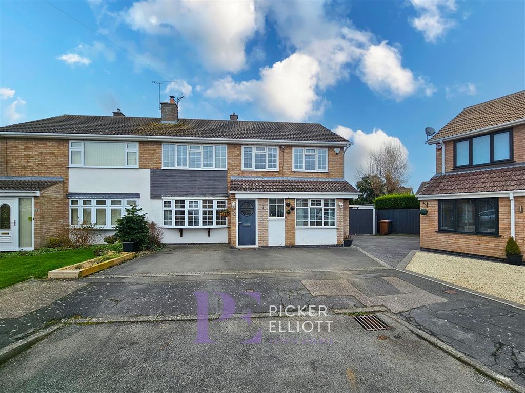 5 bed semidetached house for sale in Marlborough Close, Burbage, Hinckley LE10, £450,000 Zoopla