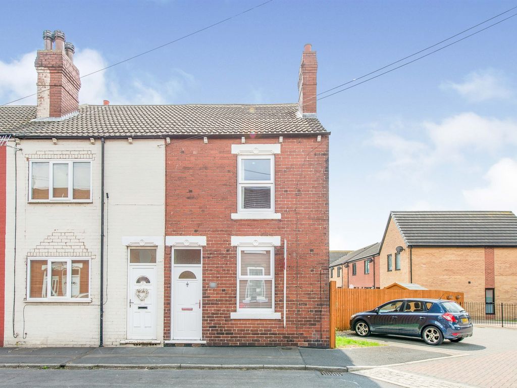 2 bed end terrace house for sale in Holly Street, Hemsworth, Pontefract
