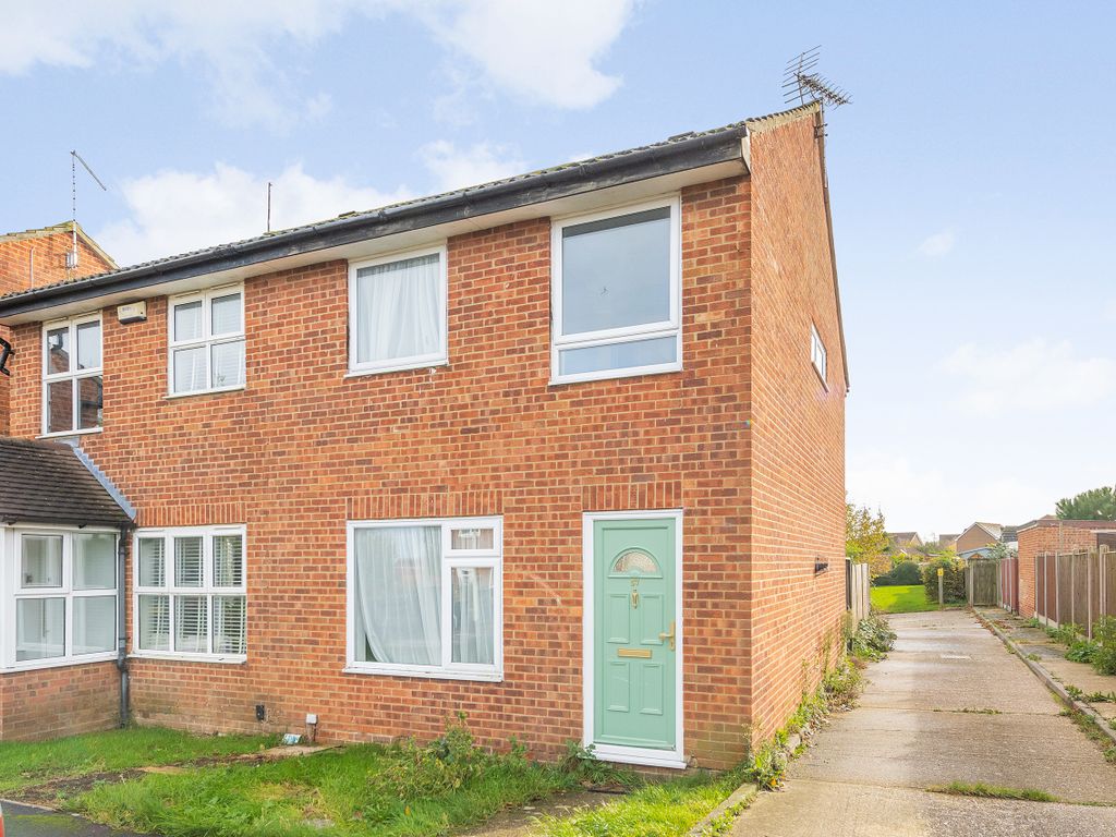 3 bed semidetached house for sale in Richmond Road, Whitstable CT5, £