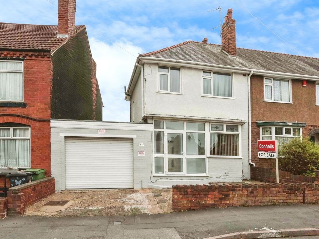 3 bed end terrace house for sale in Nimmings Road, Halesowen B62, £