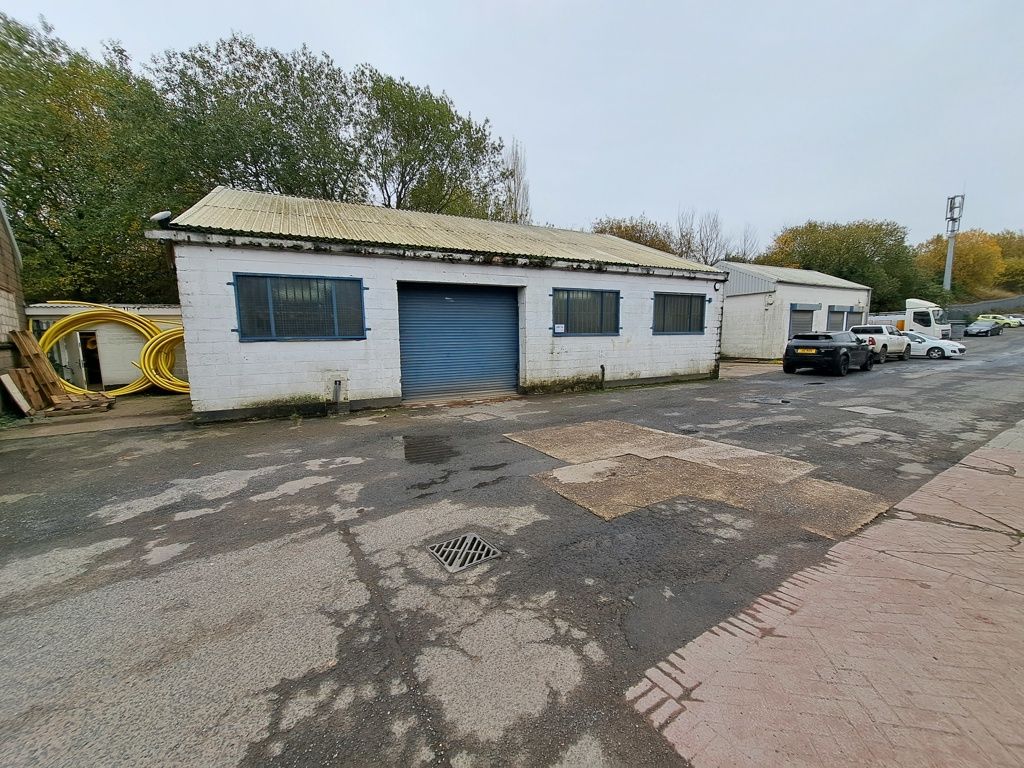 Light industrial to let in Unit 6, Droicon Trading Estate, Portway Road