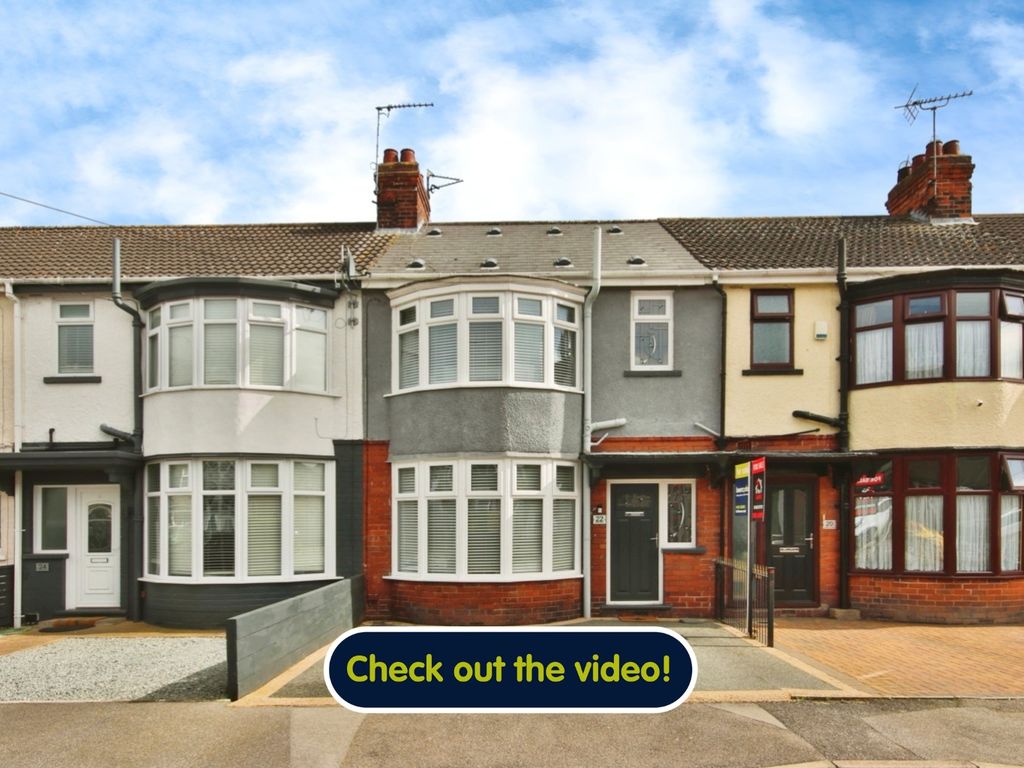 3 bed terraced house for sale in Lake Drive, Hull HU8, £165,000 Zoopla