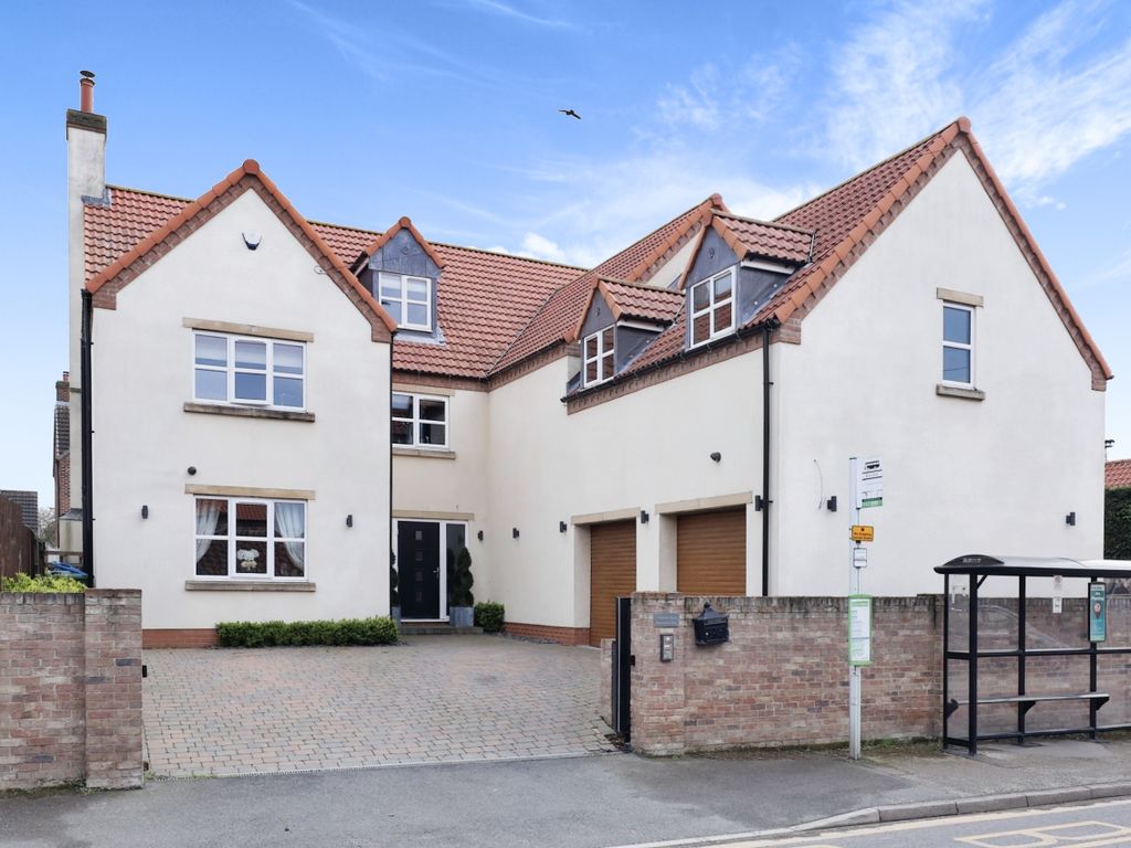 5 bed detached house for sale in Main Street, Mattersey, Doncaster DN10