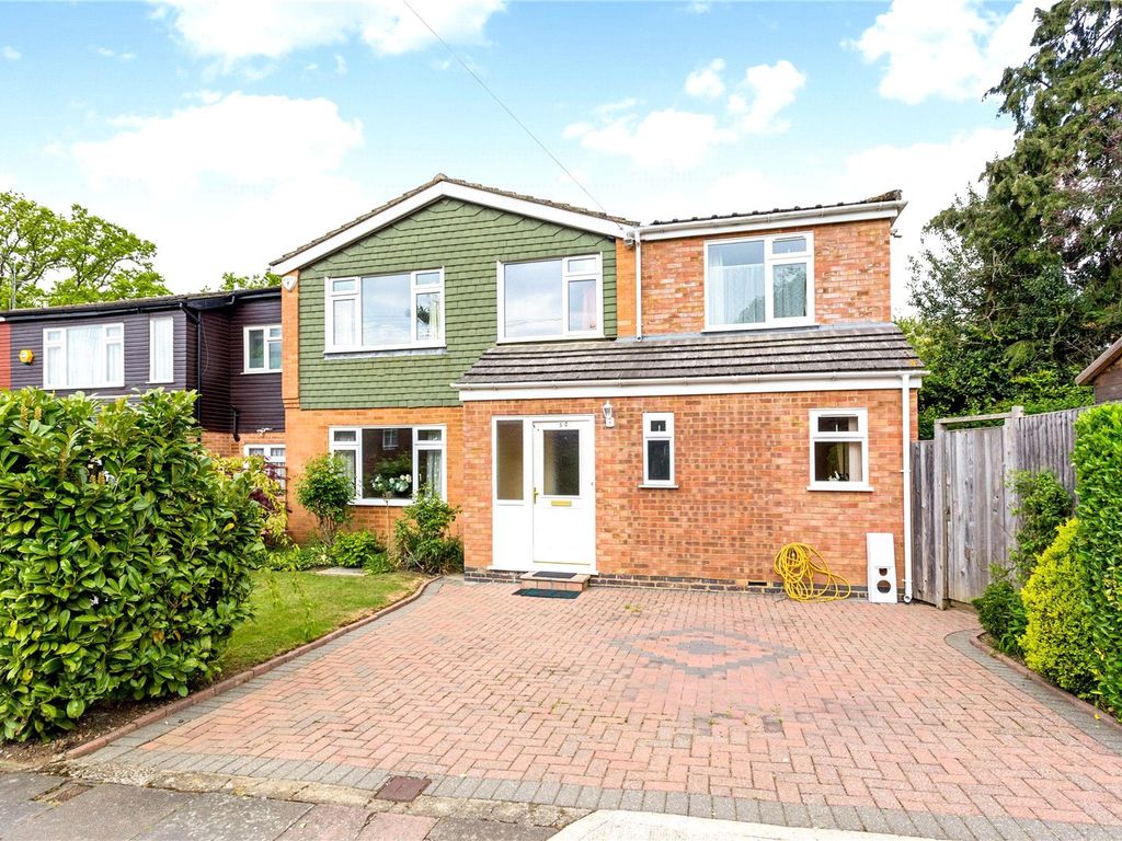 4 bed detached house for sale in Eastbury Avenue, Northwood, Middlesex