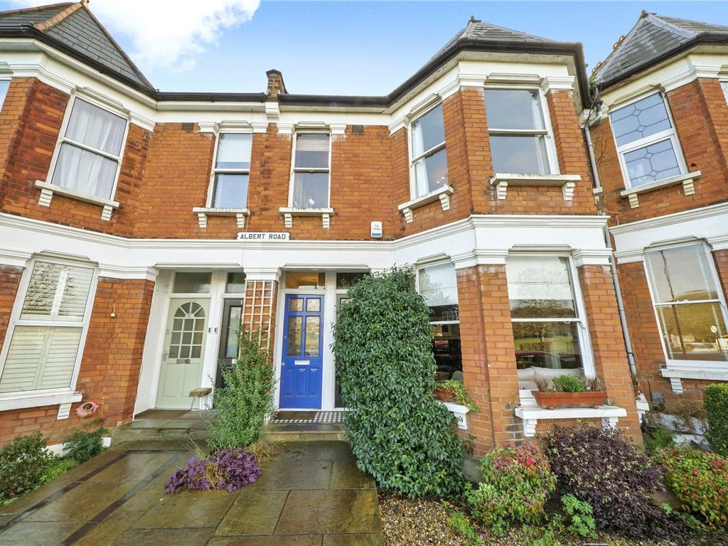 4 bed for sale in Albert Road, London N22, £850,000 Zoopla