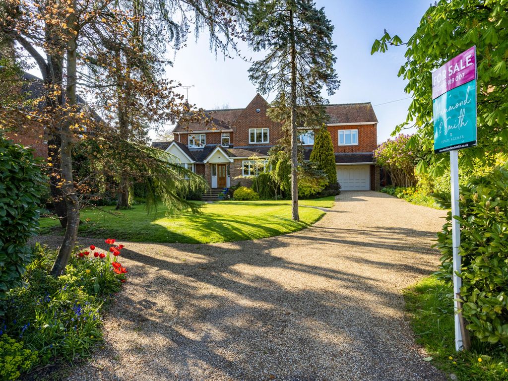 5 bed detached house for sale in Hartland Road, Epping CM16 Zoopla
