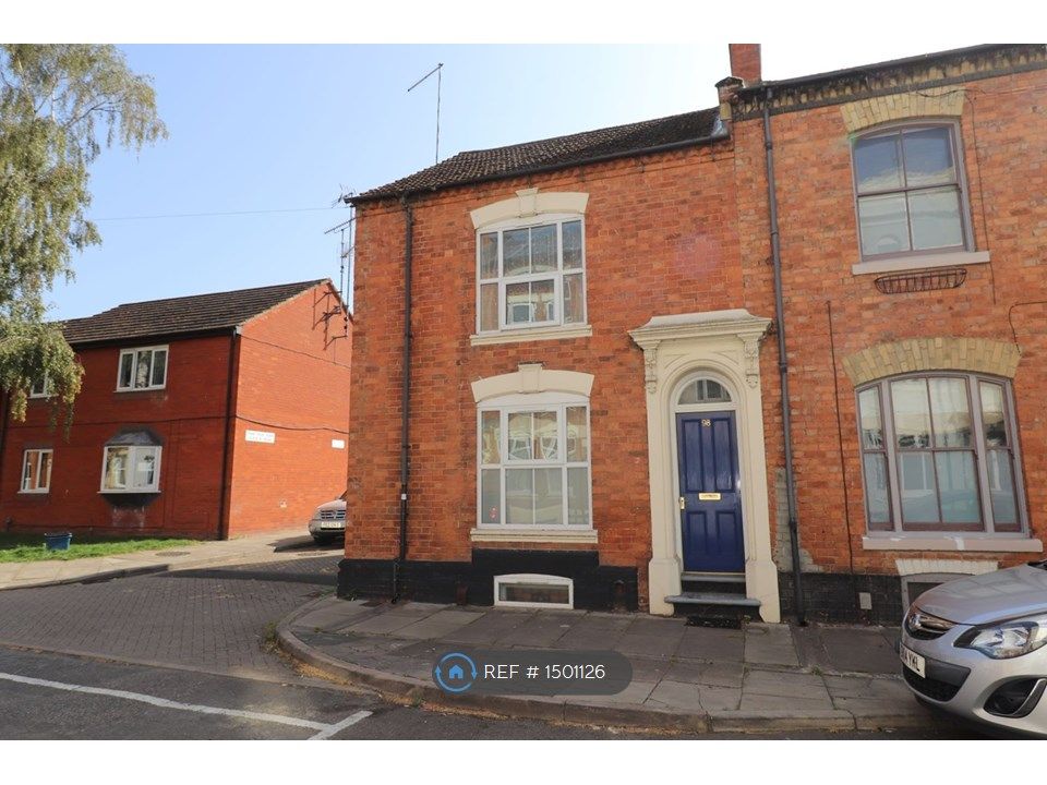 3 bed terraced house to rent in Colwyn Road, Northampton NN1 Zoopla