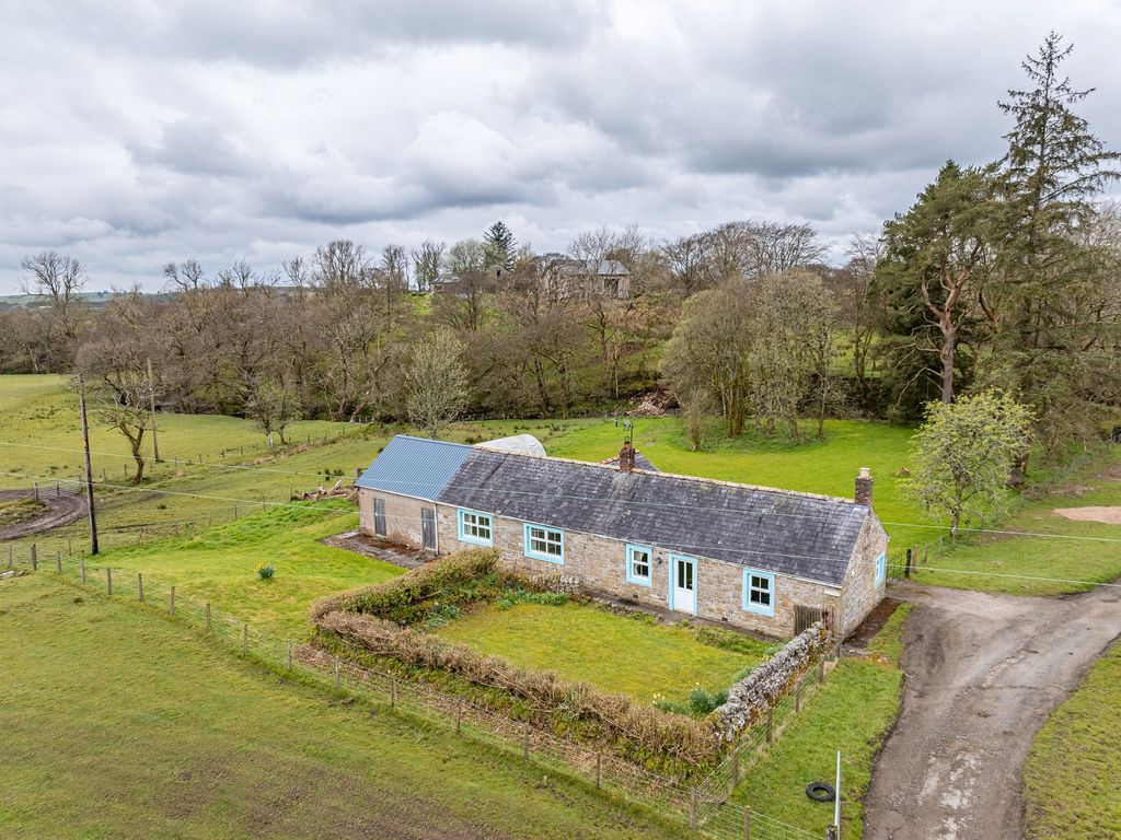 2 bed cottage for sale in Sandcrook Cottage, Roadhead CA6, £175,000