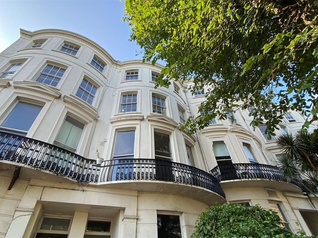 Studio to rent in Montpelier Road, Brighton BN1, £1,000 pcm Zoopla