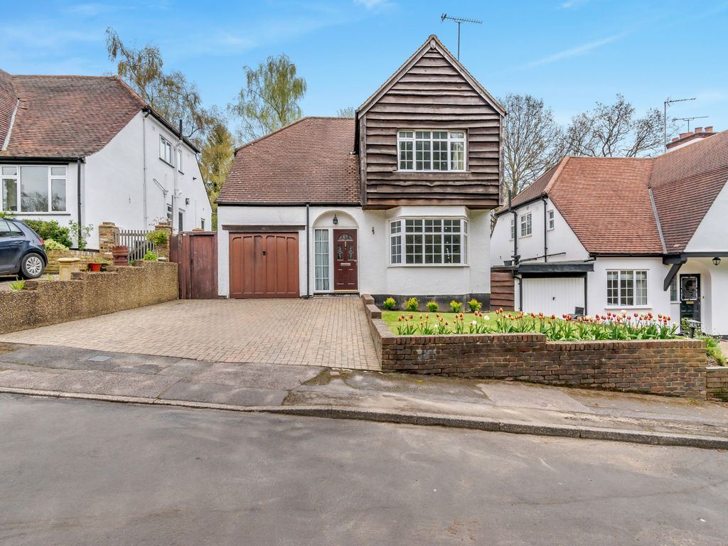 3 bed detached house for sale in Highfield Way, Rickmansworth WD3 Zoopla