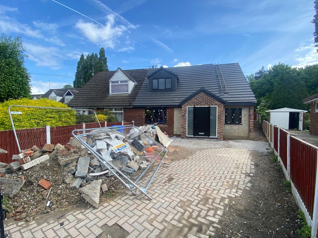 3 bed bungalow for sale in Thompson Road, Denton, Manchester M34 Zoopla