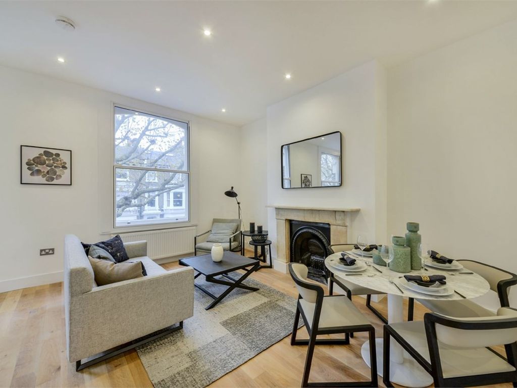 1 bed flat to rent in Hammersmith Grove, Brackenbury Village