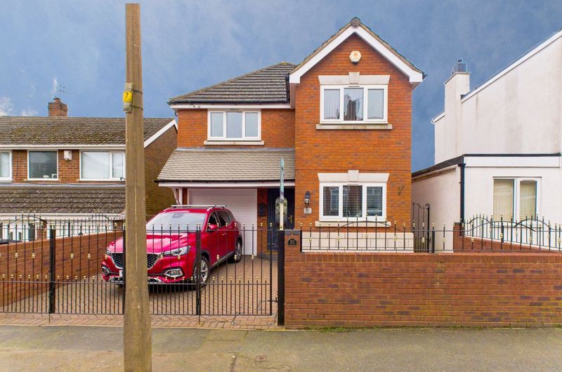 4 bed detached house for sale in Highfield Road, Rowley Regis B65 Zoopla