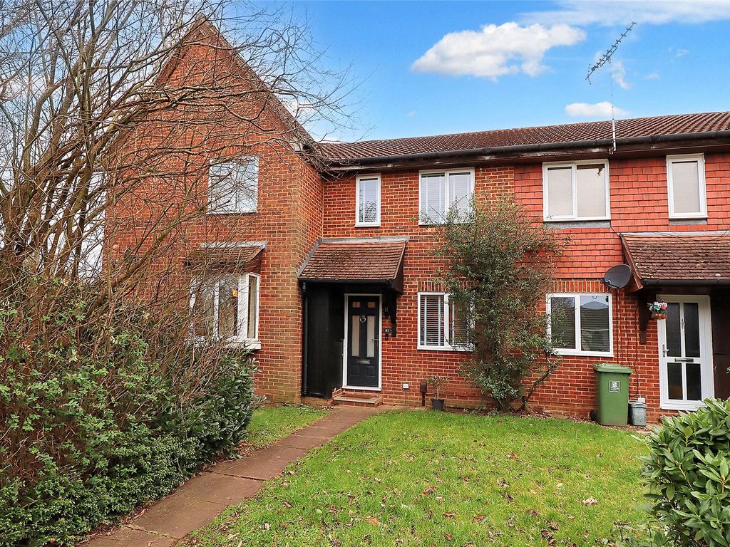 2 bed terraced house for sale in Woking, Surrey GU21, £360,000 Zoopla