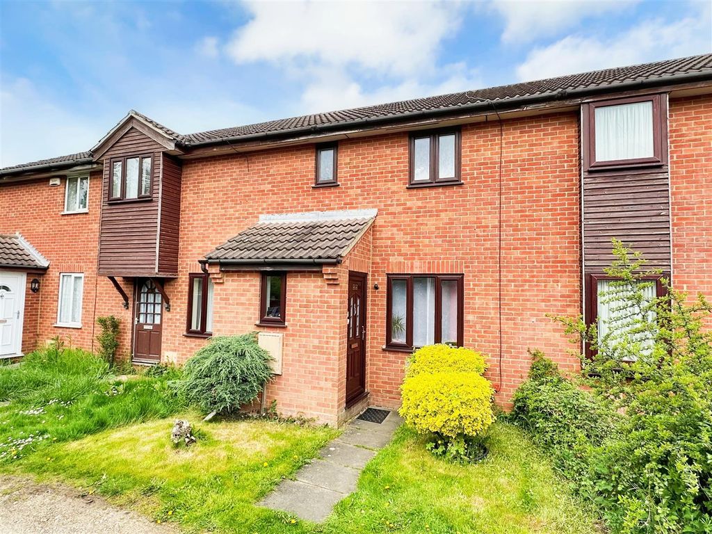 2 bed terraced house for sale in Lundholme, Heelands, Milton Keynes