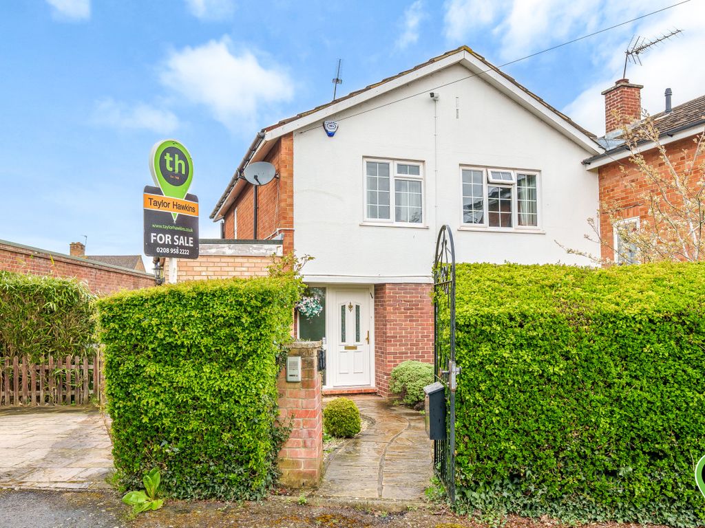 3 bed end terrace house for sale in Orchard Close, Radlett WD7 Zoopla