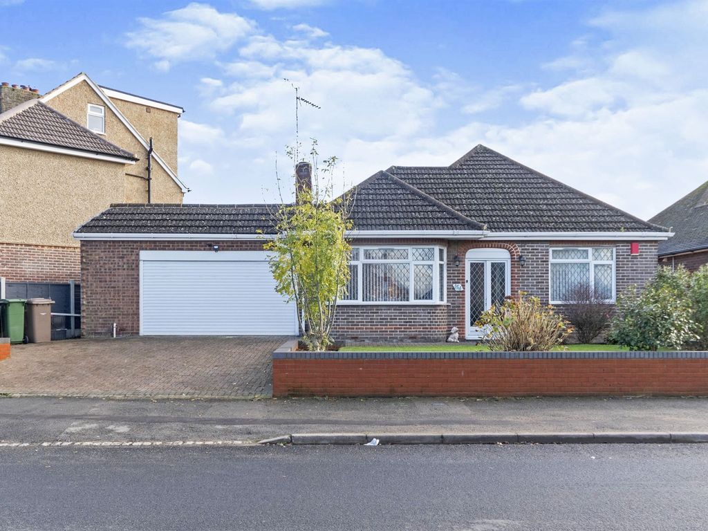 Turners Road North, Luton LU2  