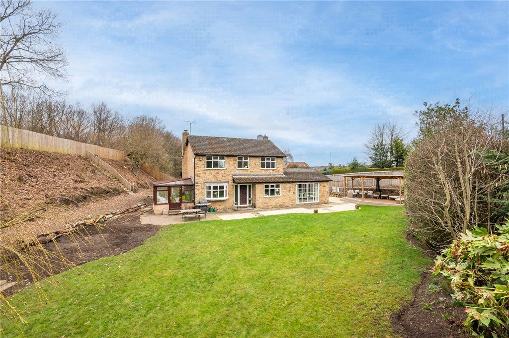 3 bed detached house for sale in Oakenshaw Lane, Walton, Wakefield