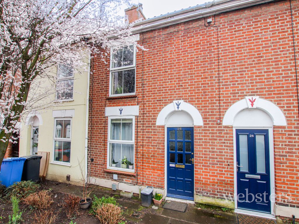 3 bed terraced house for sale in Esdelle Street, Norwich NR3, £185,000