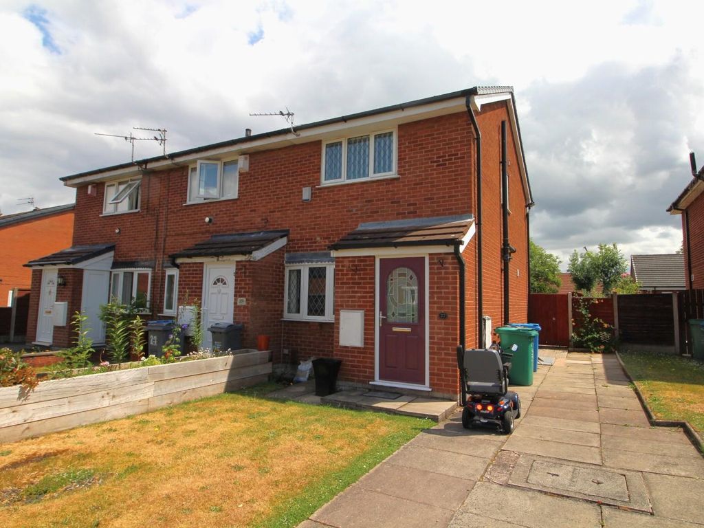 2 bed property for sale in Stapleford Close, Wythenshawe, Manchester