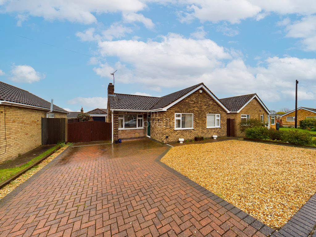 3 bed bungalow for sale in Thirlmere Close, North Hykeham LN6 Zoopla