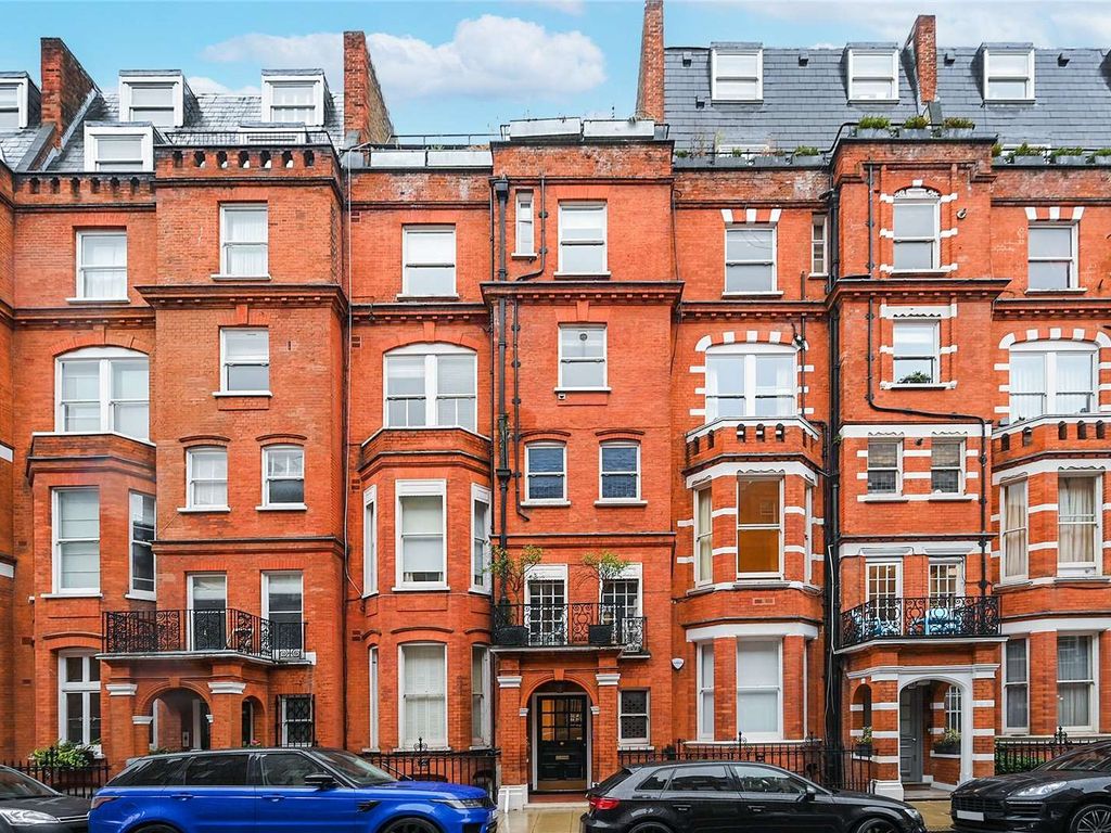 2 bed flat for sale in Egerton Gardens, London SW3, £1,395,000 Zoopla