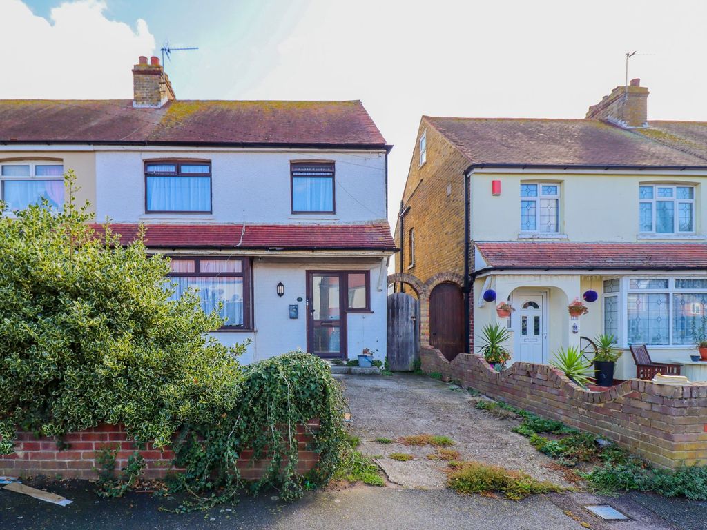 3 bed semidetached house for sale in Arlington Gardens, Margate CT9