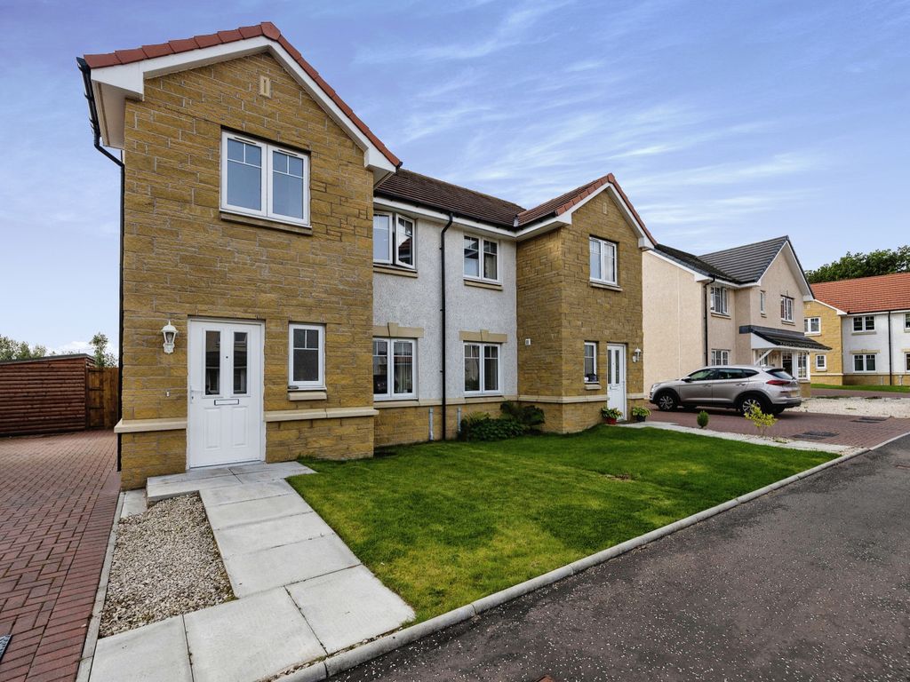 3 bed semidetached house for sale in Dunlin Drive, Alloa FK10, £205,000 Zoopla