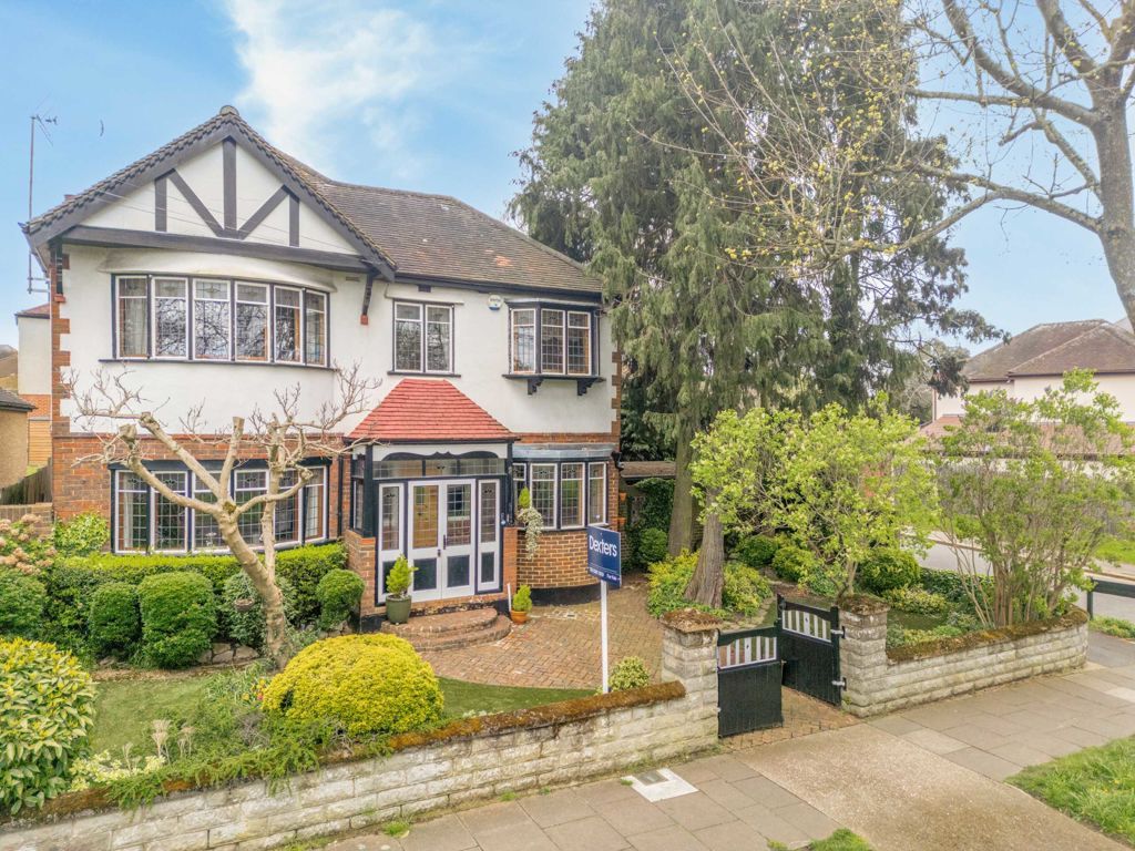 4 bed detached house for sale in Alexandra Drive, Berrylands, Surbiton