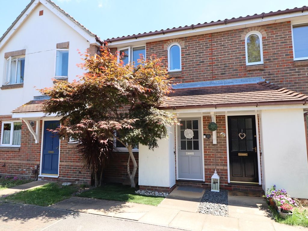 2 bed terraced house for sale in Fletcher Drive, Wickford SS12 Zoopla