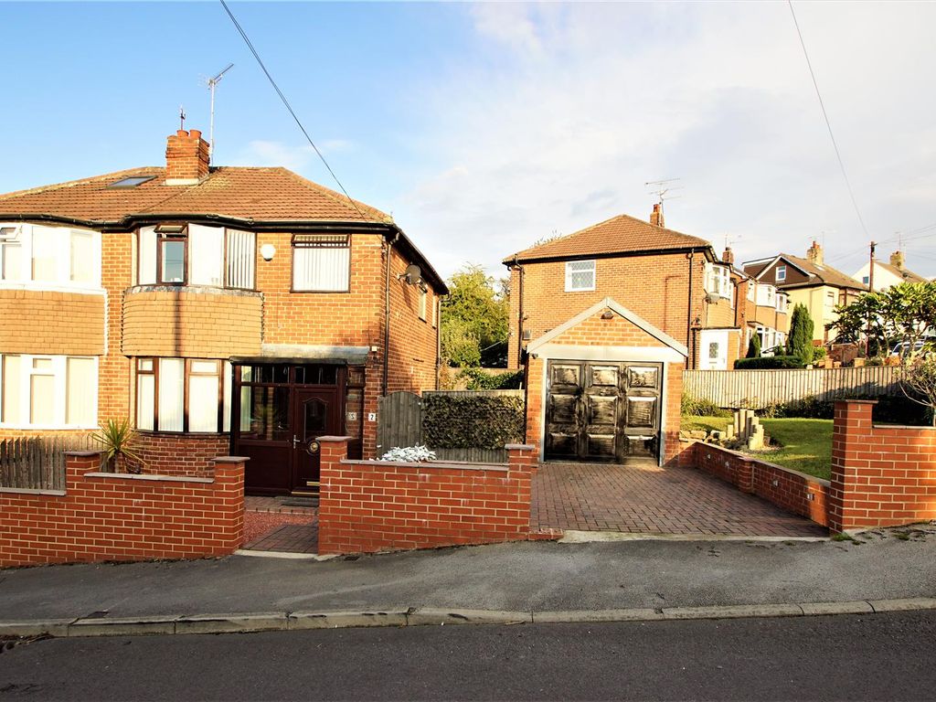 3 bed semidetached house for sale in Primrose Gardens, Halton, Leeds