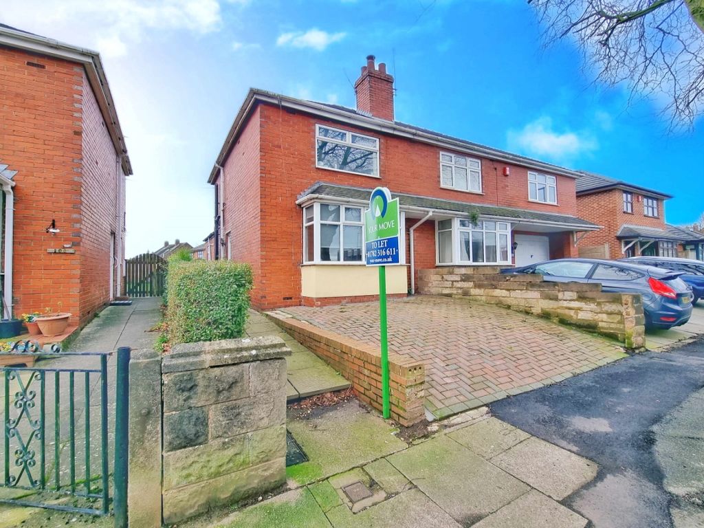 2 bed semidetached house to rent in Longton Hall Road, Blurton, Stoke