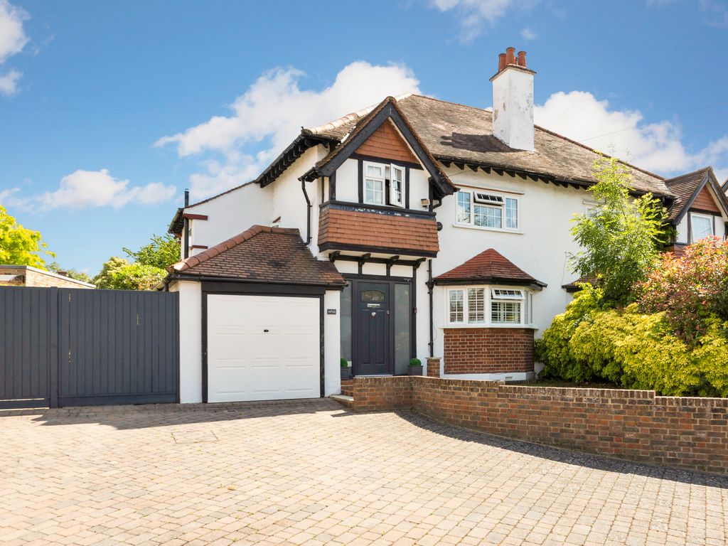 4 bed semidetached house for sale in Ditton Hill Road, Long Ditton