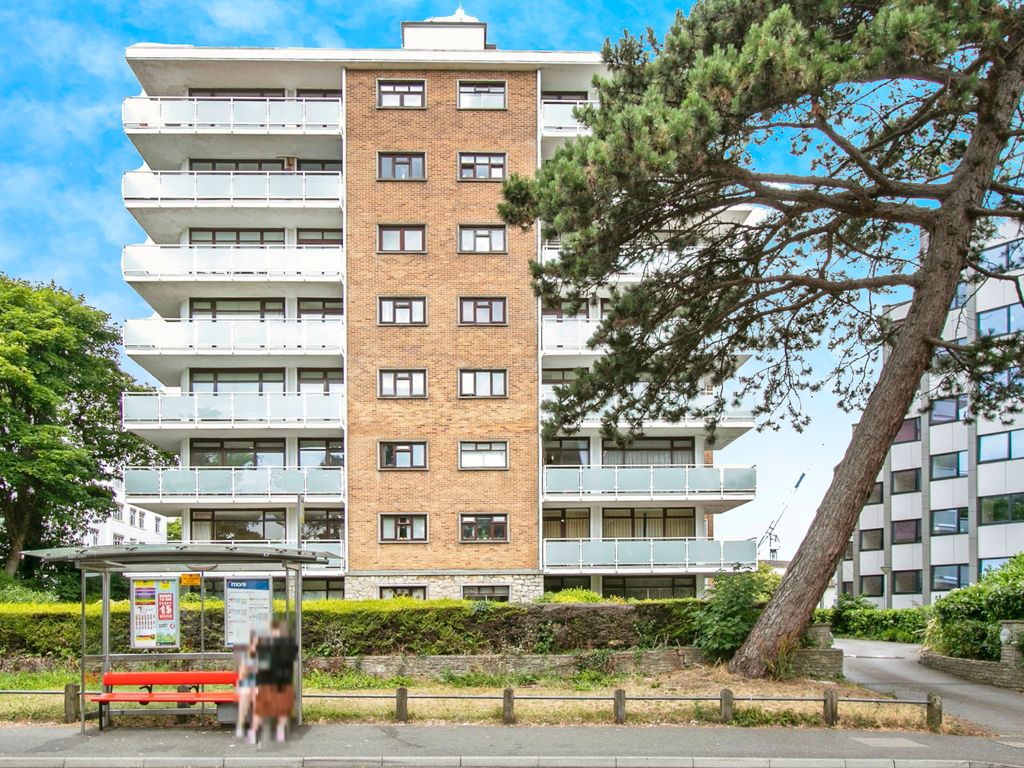 2 bed flat for sale in Bath Road, Bournemouth BH1, £235,000 Zoopla