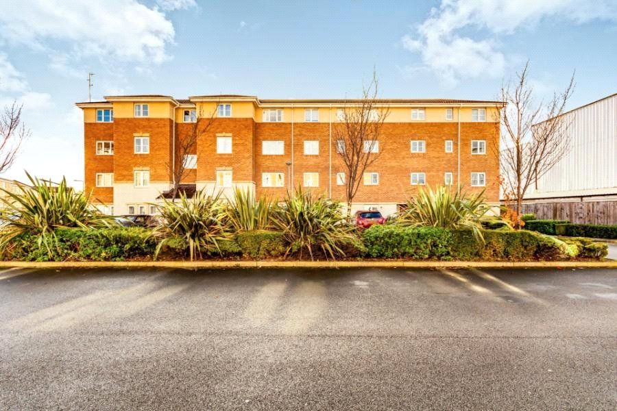2 bed flat for sale in Cravenwood Road, Reddish, Stockport, Greater