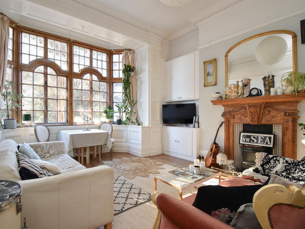 2 bed flat for sale in Pevensey Road, St. LeonardsOnSea TN38 Zoopla