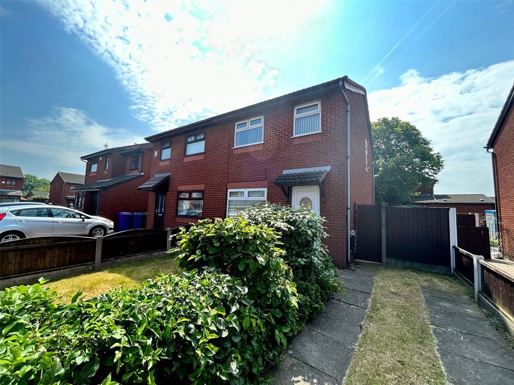 3 bed semidetached house for sale in Fonthill Close, Liverpool