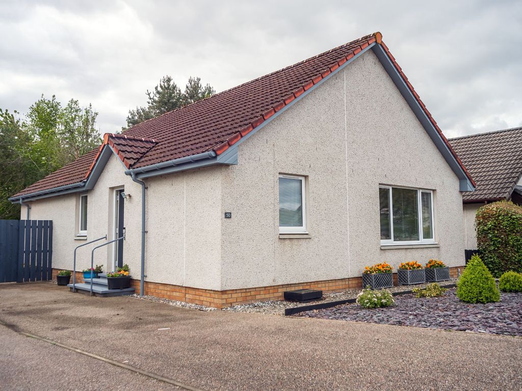 3 bed detached bungalow for sale in Castle Heather Crescent, Inverness