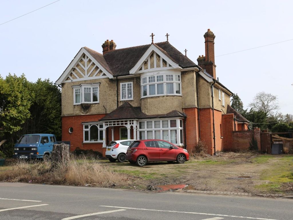 6 bed property for sale in Southborough Road, Bickley, Bromley BR1 Zoopla