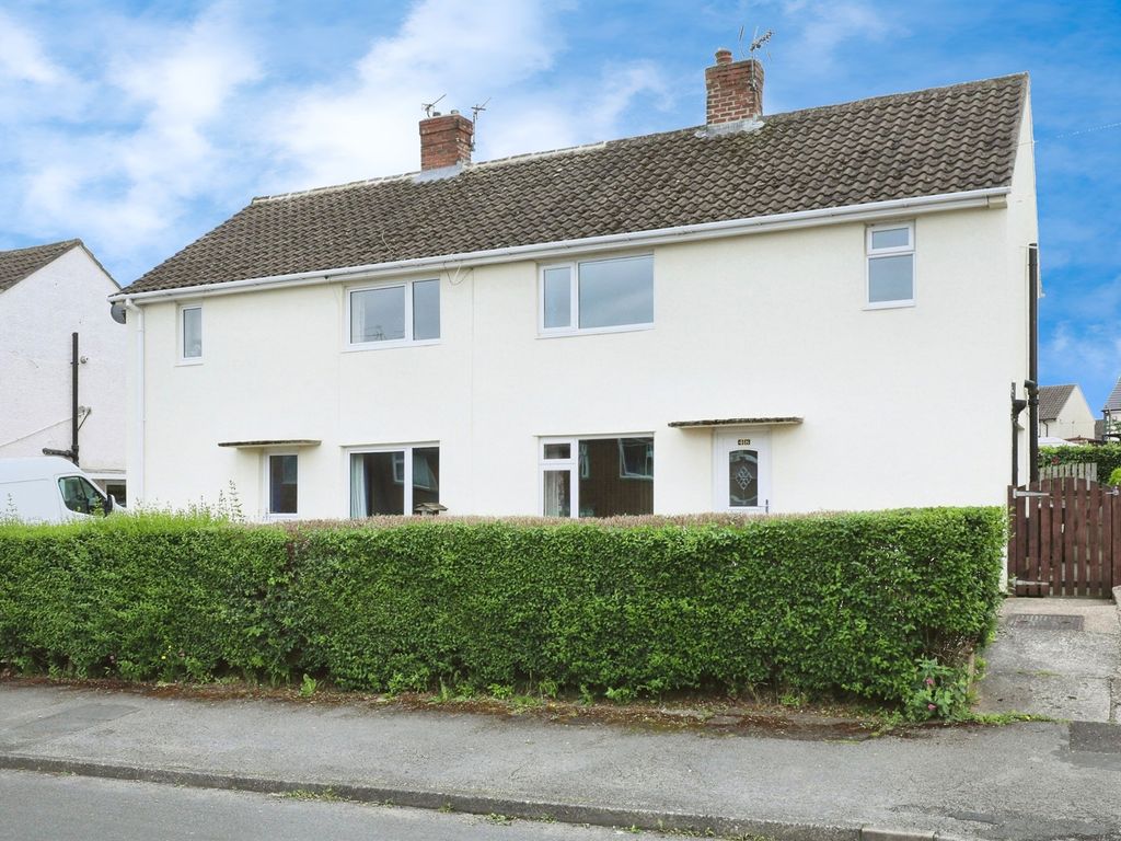 3 bed semidetached house for sale in Knaton Road, CarltonInLindrick