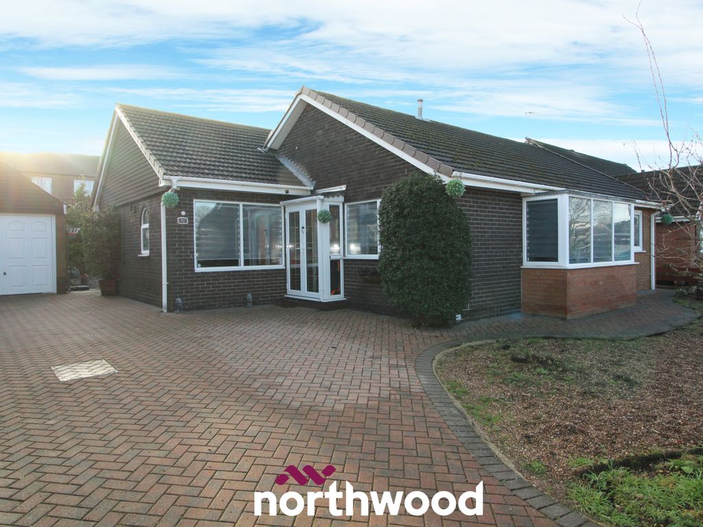 3 bed bungalow for sale in Norman Drive, Hatfield, Doncaster DN7, £