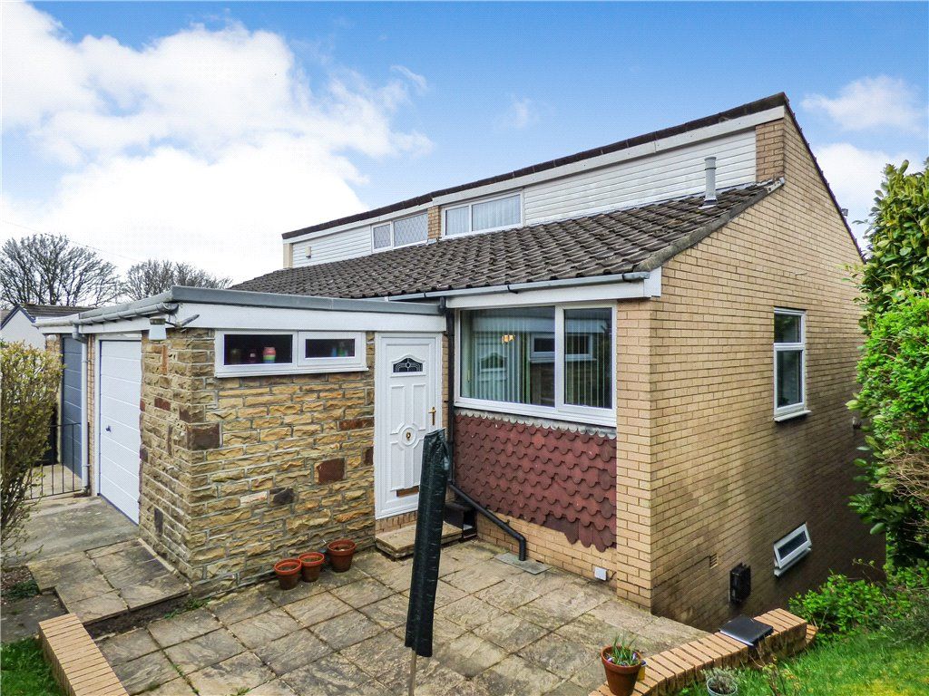 3 bed semidetached house for sale in Lee Court, Keighley, West
