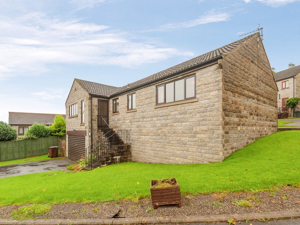 3 bed detached bungalow for sale in Woodside, Keighley BD20, £235,000