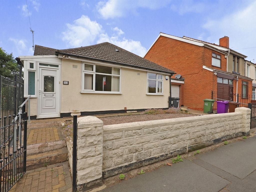 3 bed detached bungalow for sale in Wolverhampton Street, Bilston WV14