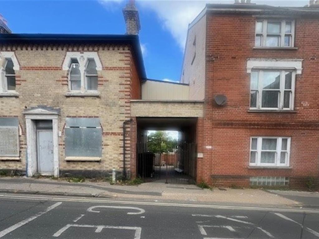 1 bed flat for sale in Stoke Street, Ipswich IP2, £89,950 - Zoopla