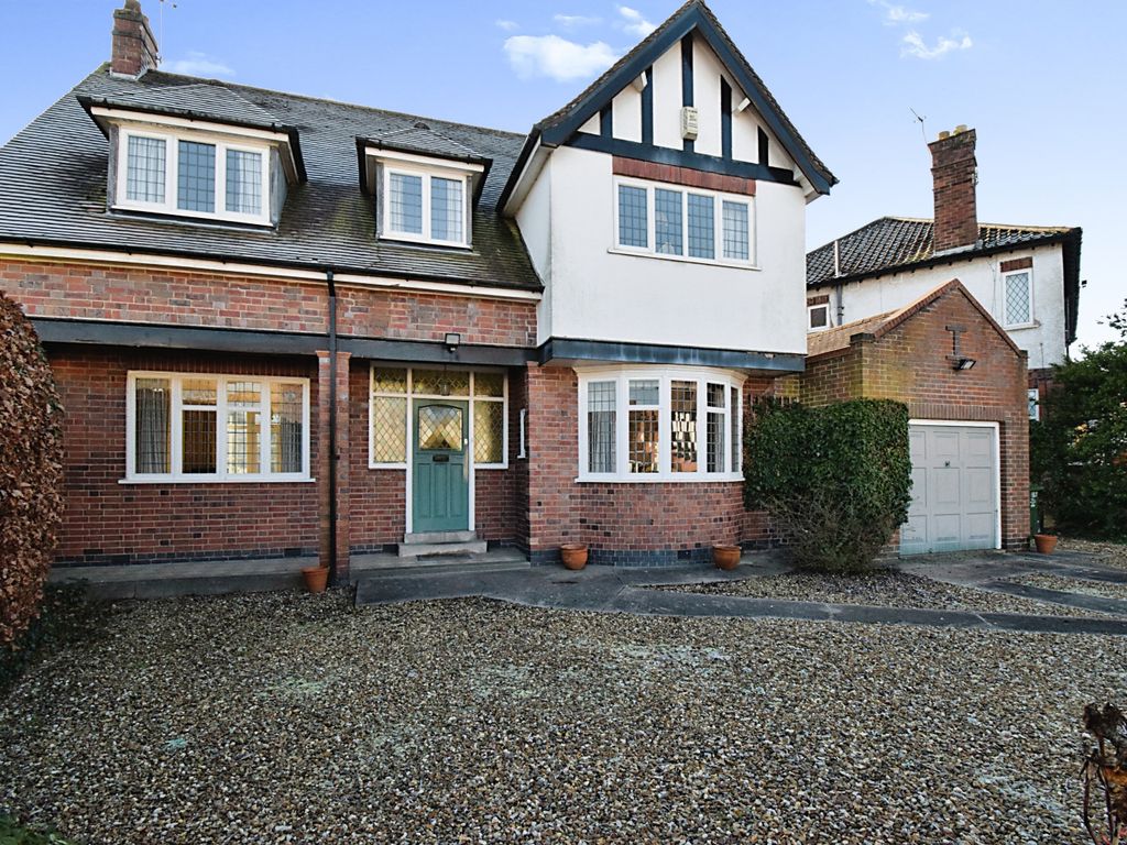 4 bed detached house for sale in Roman Road, Birstall, Leicester LE4